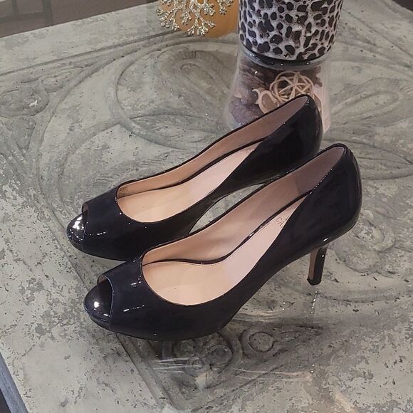 vince Camuto Peep Toe Heels - Picture 2 of 8